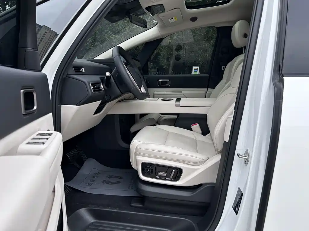 Li Auto Li MEGA — миниатюра 8