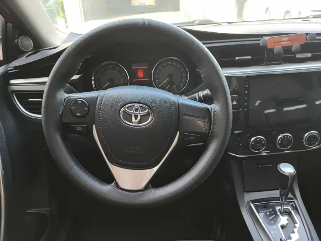 Toyota Corolla — миниатюра 11