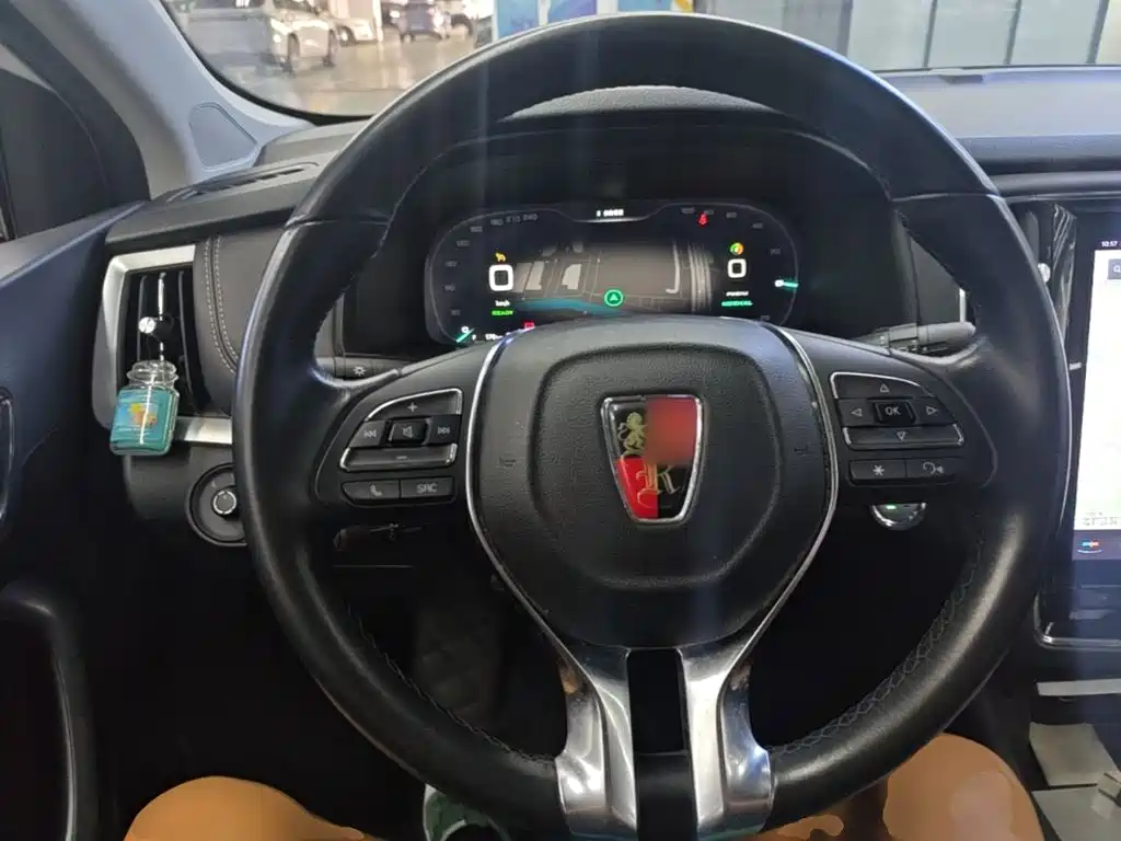 Roewe i6 New Energy — миниатюра 11