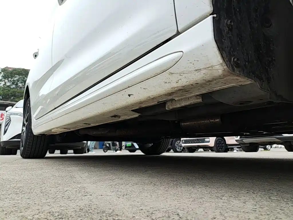 BYD MAX — миниатюра 21