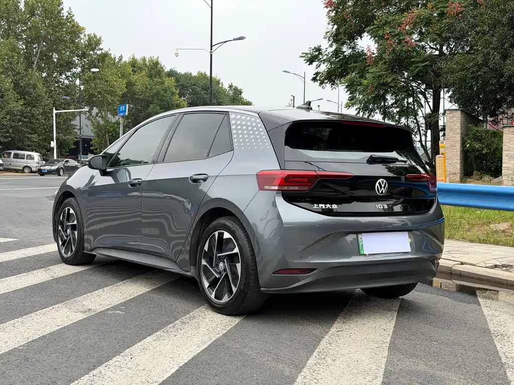 Volkswagen ID.3 — миниатюра 5
