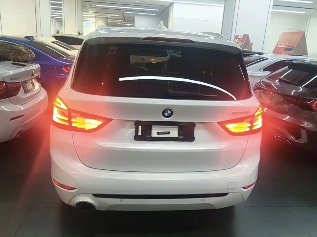 BMW 2 Series Gran Tourer — миниатюра 6
