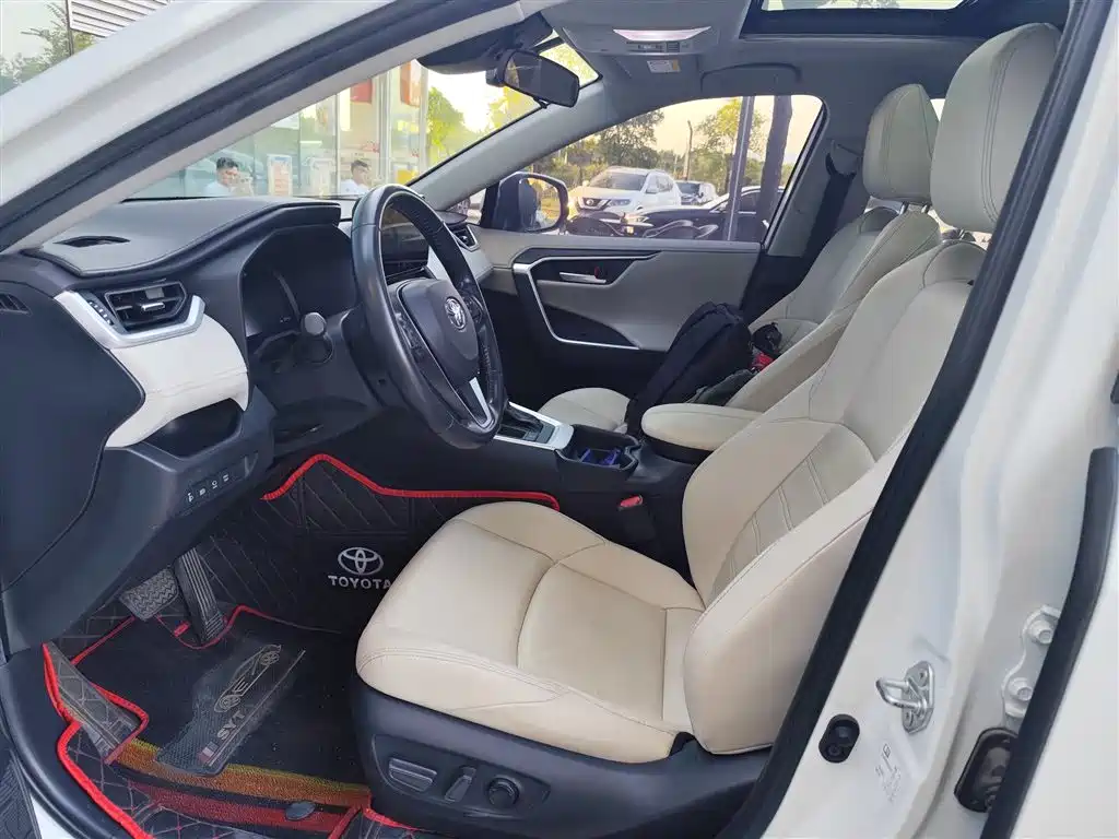 Toyota Wildlander — миниатюра 6