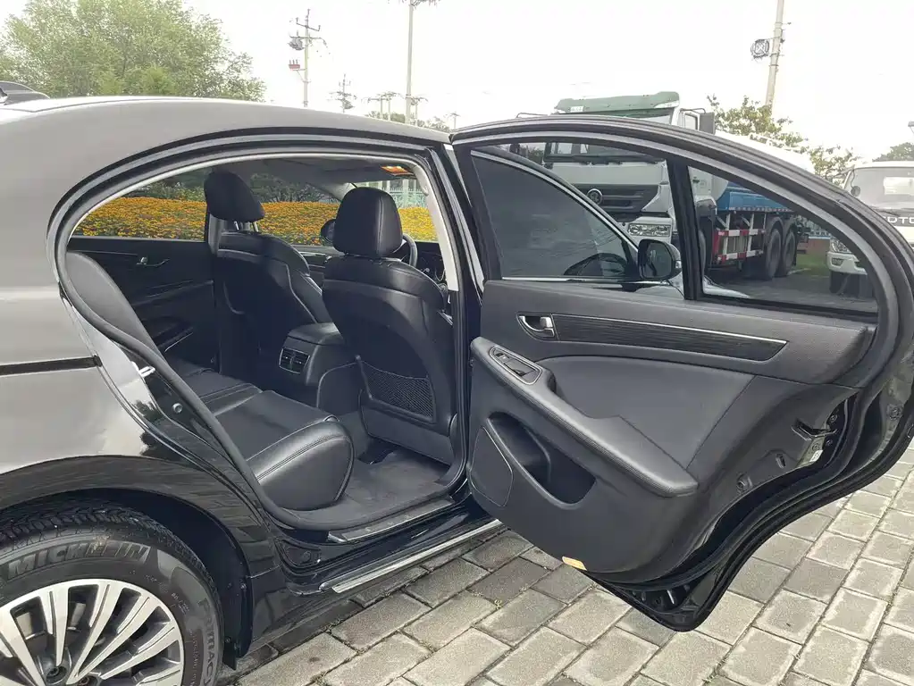 Hongqi H7 1.8T Comfort Edition, фото 15