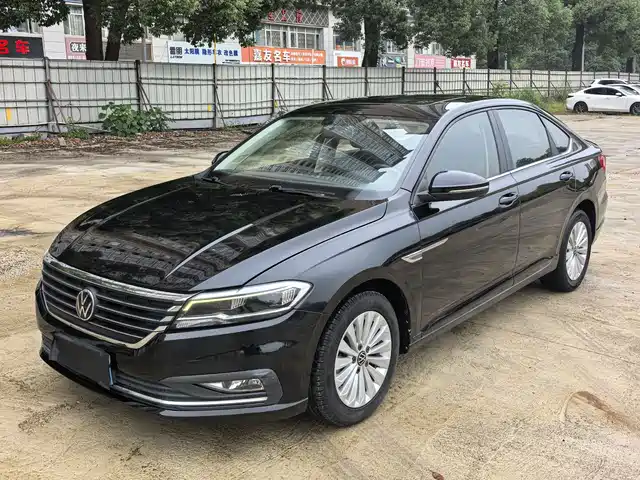 VOLKSWAGEN LAVIDA 2021