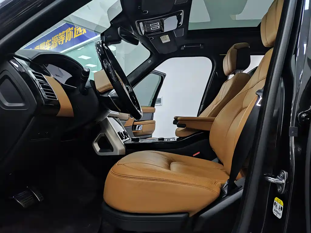 Land Rover Range Rover 2022 3.0 L6 400PS Long Wheelbase