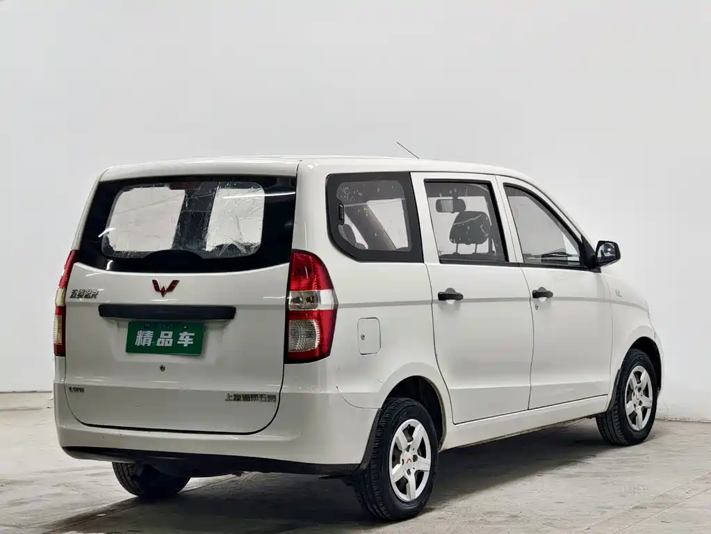 Wuling Hongguang — миниатюра 4