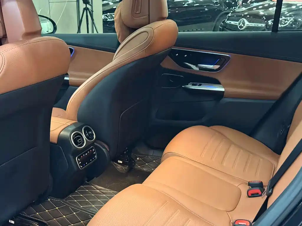 Mercedes-Benz GLC — миниатюра 4