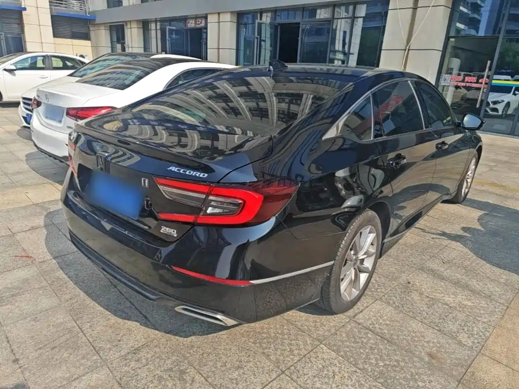 Honda Accord — миниатюра 7