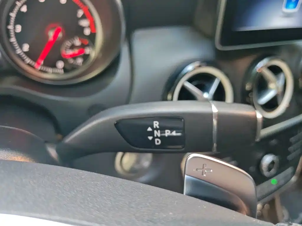 Mercedes-Benz GLA — миниатюра 10