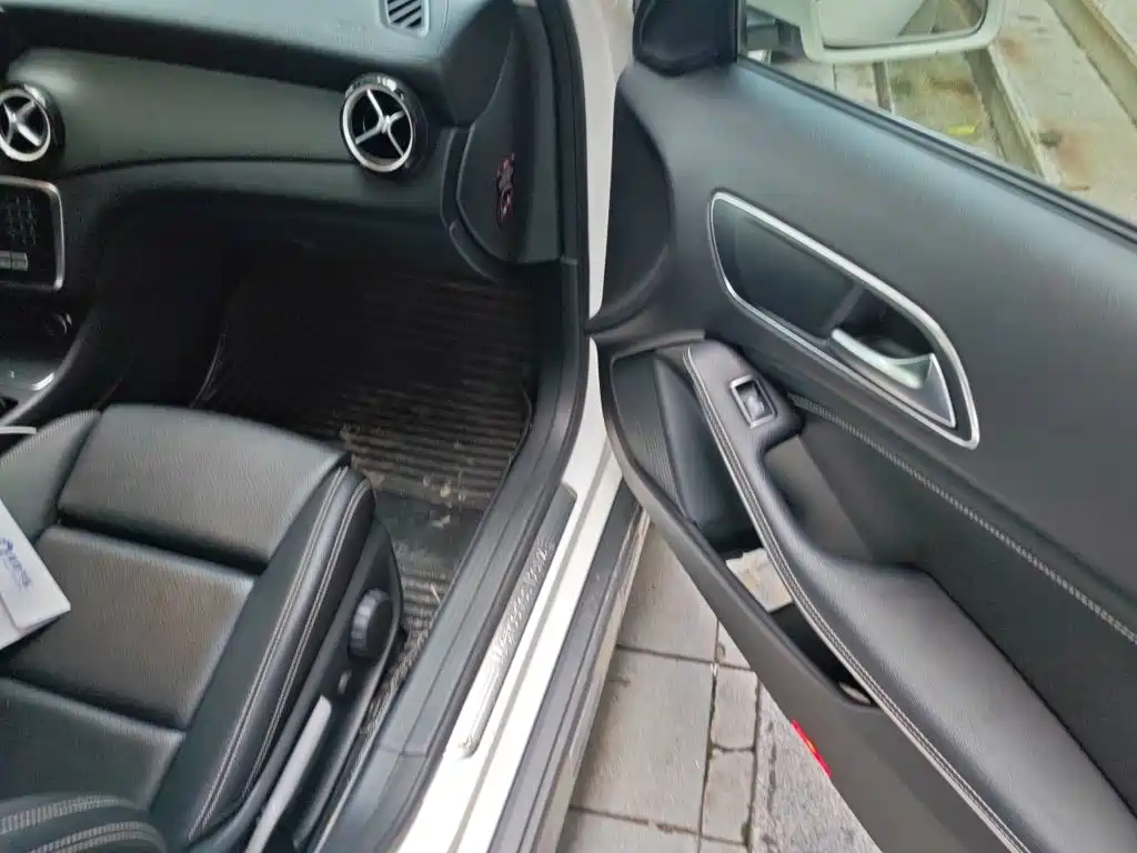 Mercedes-Benz GLA — миниатюра 21