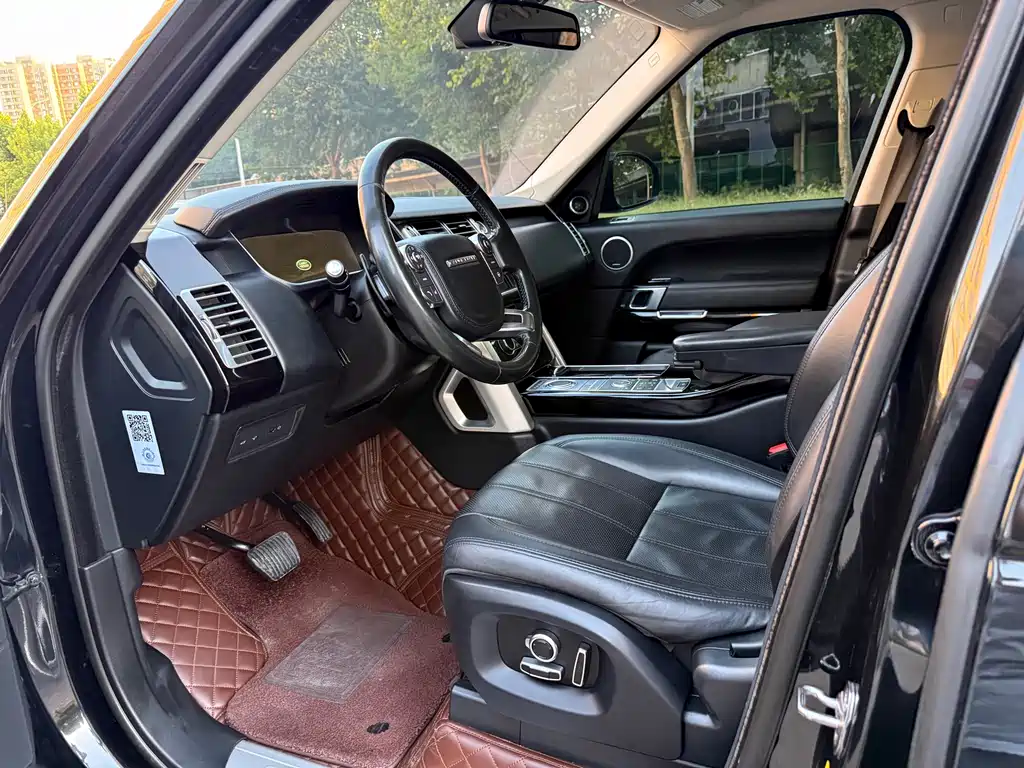 Land Rover Range Rover — миниатюра 4