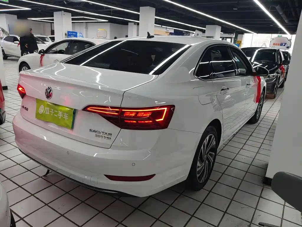 Volkswagen Sagitar — миниатюра 7