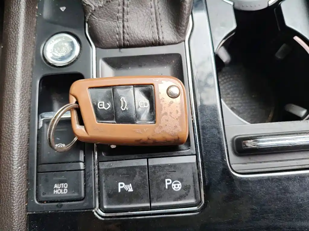 Volkswagen Teramont — миниатюра 9