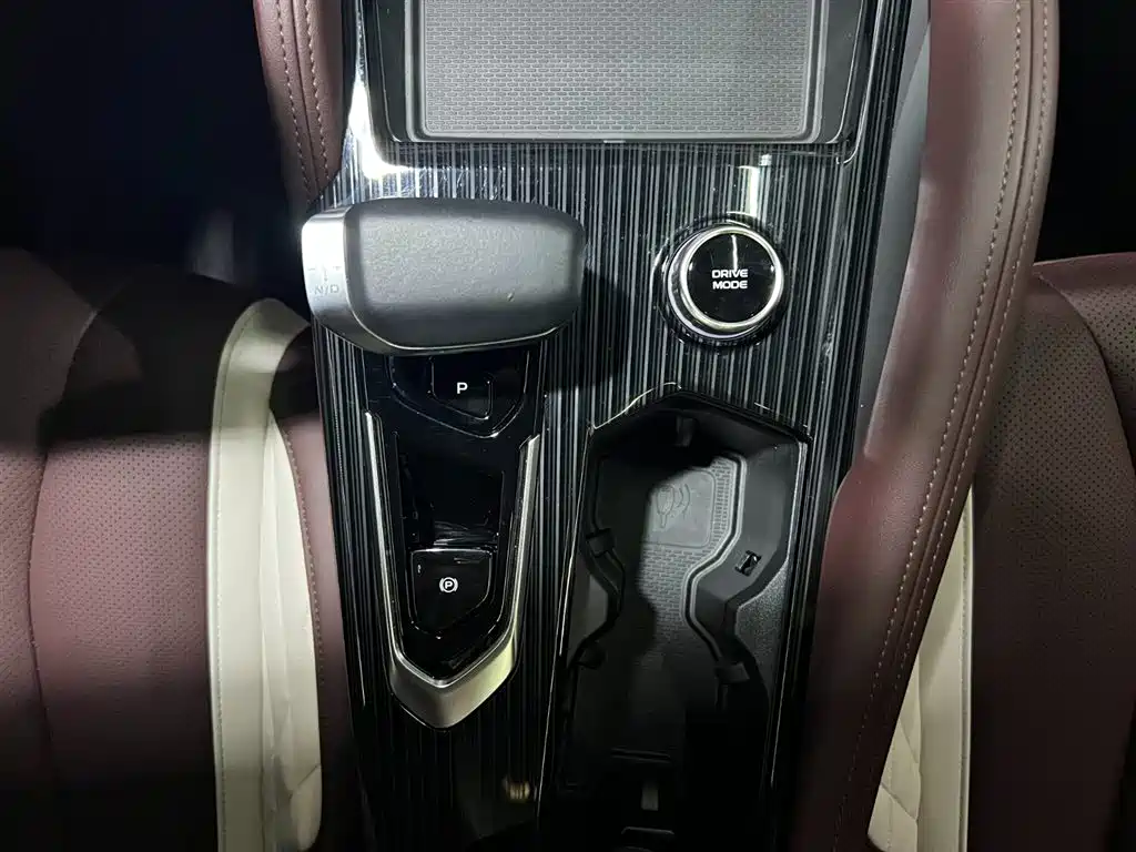 GEELY AUTOMOBILE XINGYUE L