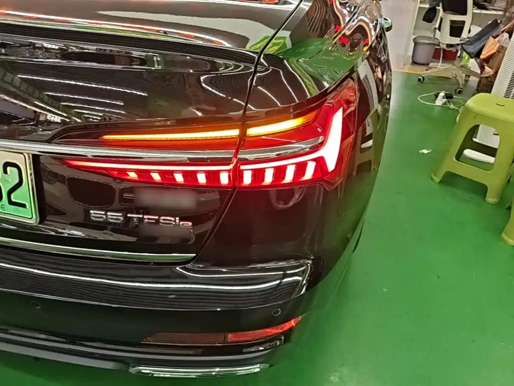 Audi A6L New Energy — миниатюра 8
