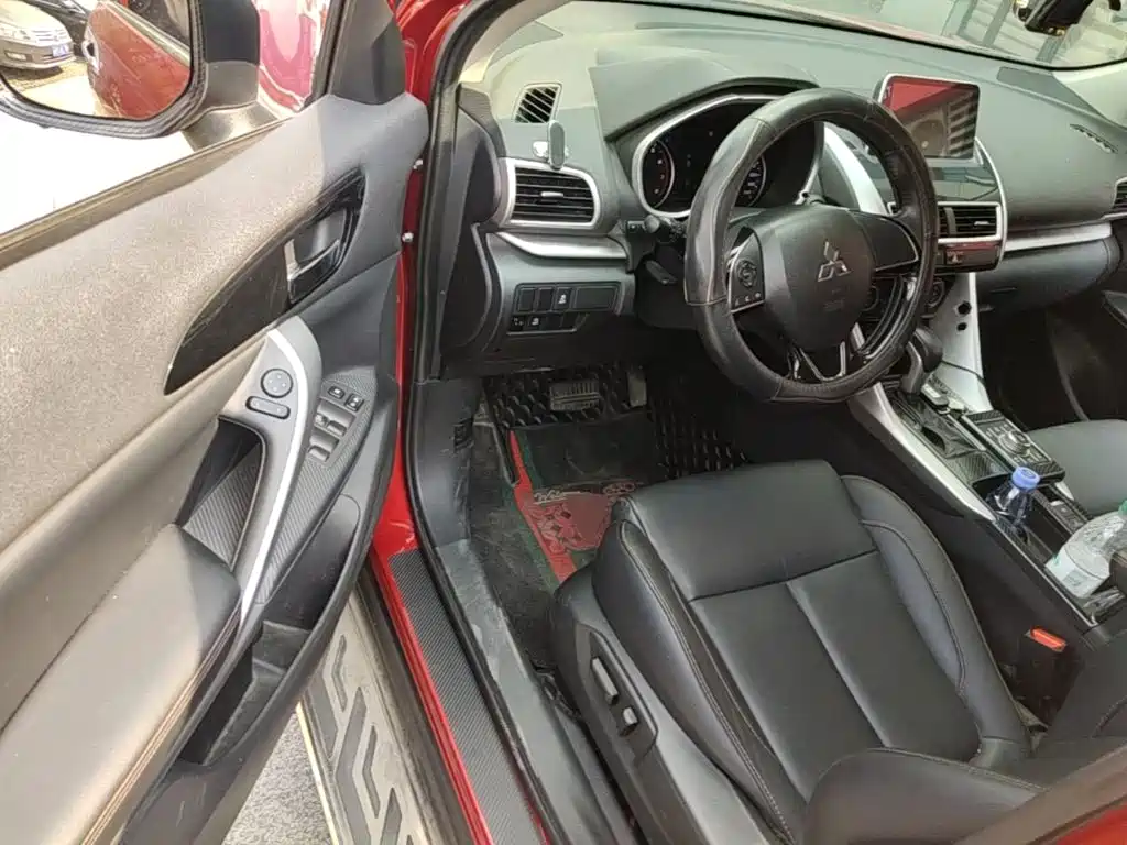 Mitsubishi Eclipse Cross — миниатюра 16