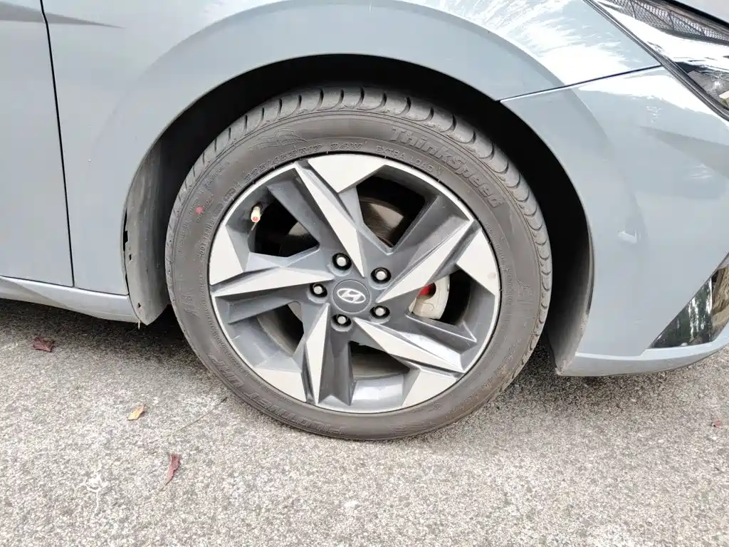 Hyundai Elantra — миниатюра 24