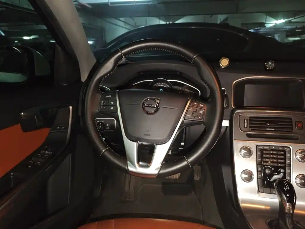 Volvo S60 — миниатюра 3