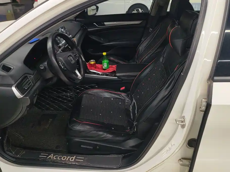 Honda Accord — миниатюра 9