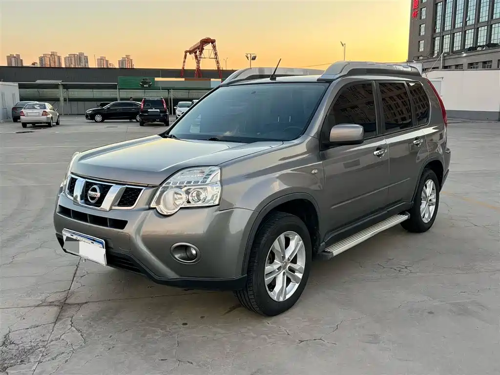 Nissan X-Trail 2012