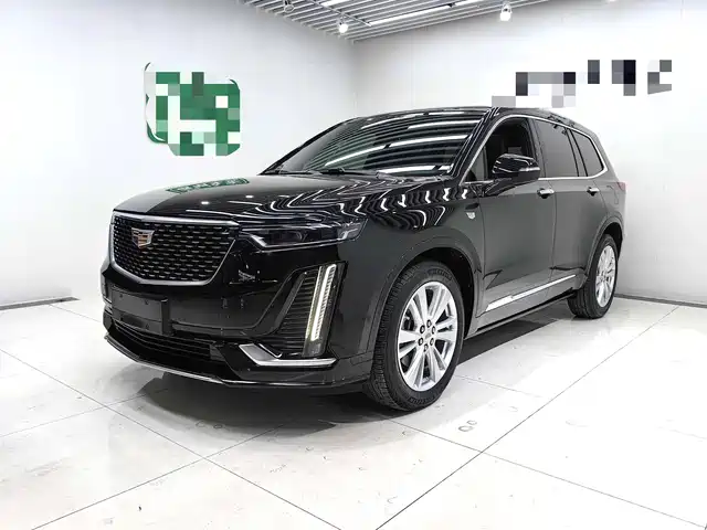 CADILLAC XT6