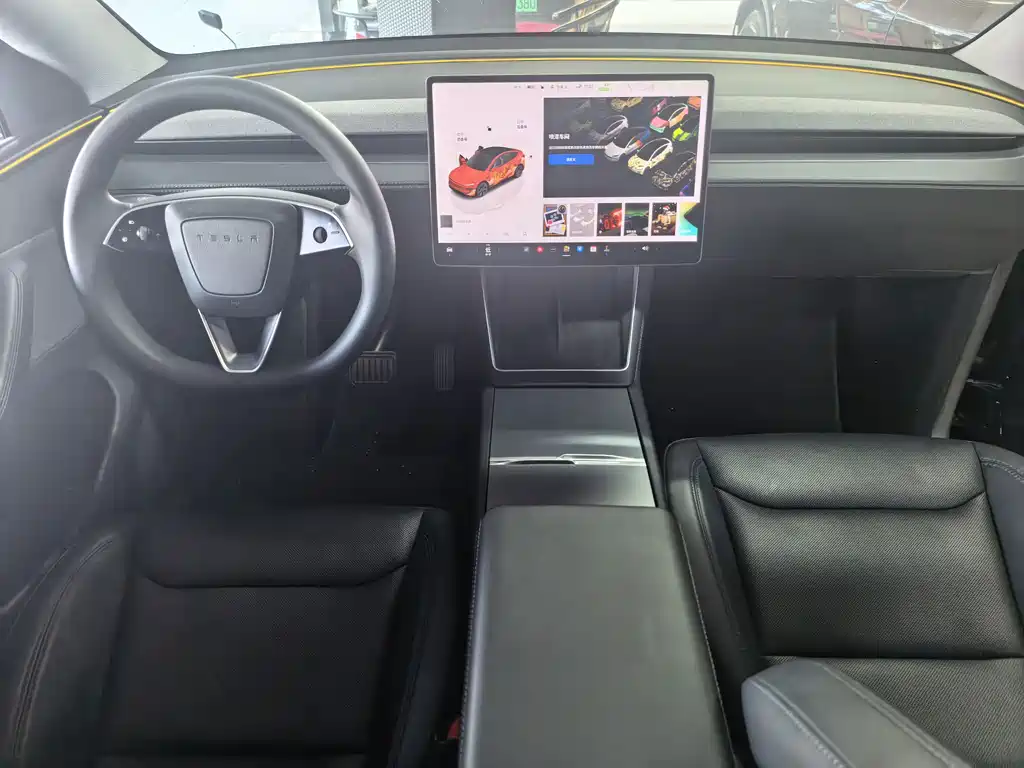 Tesla Model Y — миниатюра 7