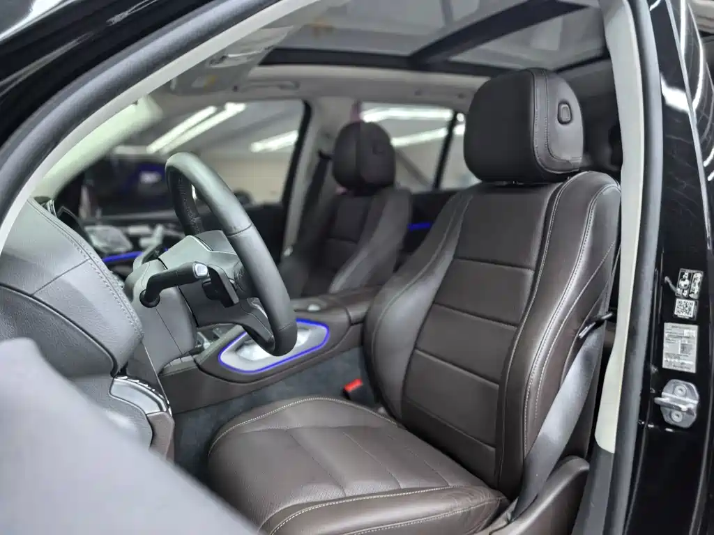 Mercedes-Benz GLE (Import) — миниатюра 28