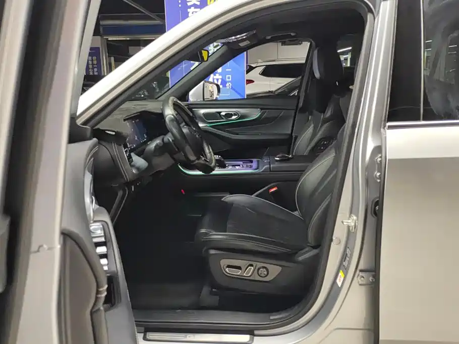 GAC Motor Trumpchi GS8 — миниатюра 9