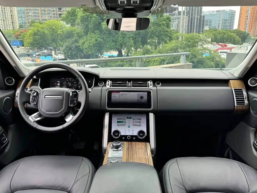 Land Rover Range Rover — миниатюра 10