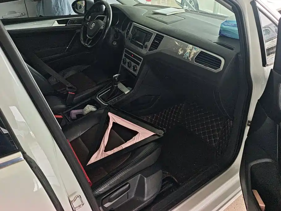 Volkswagen Golf Sportsvan — миниатюра 8