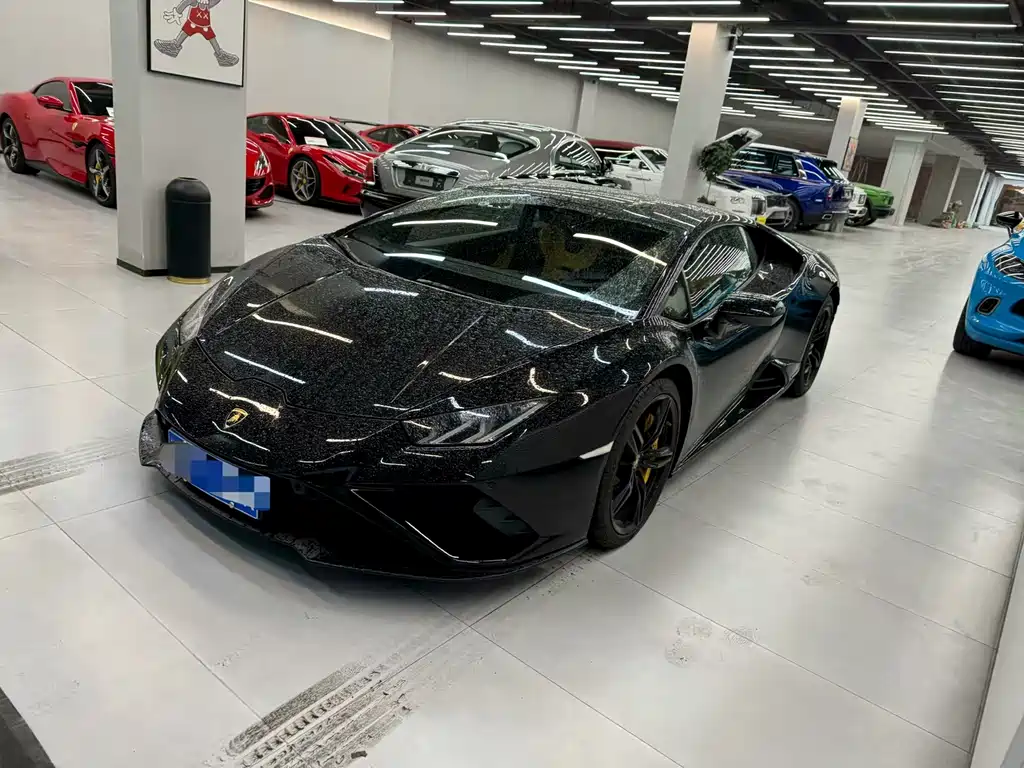 Lamborghini Huracán 2021