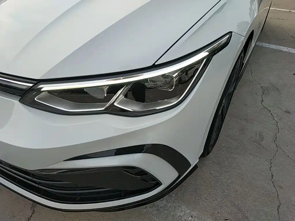Volkswagen Golf — миниатюра 24