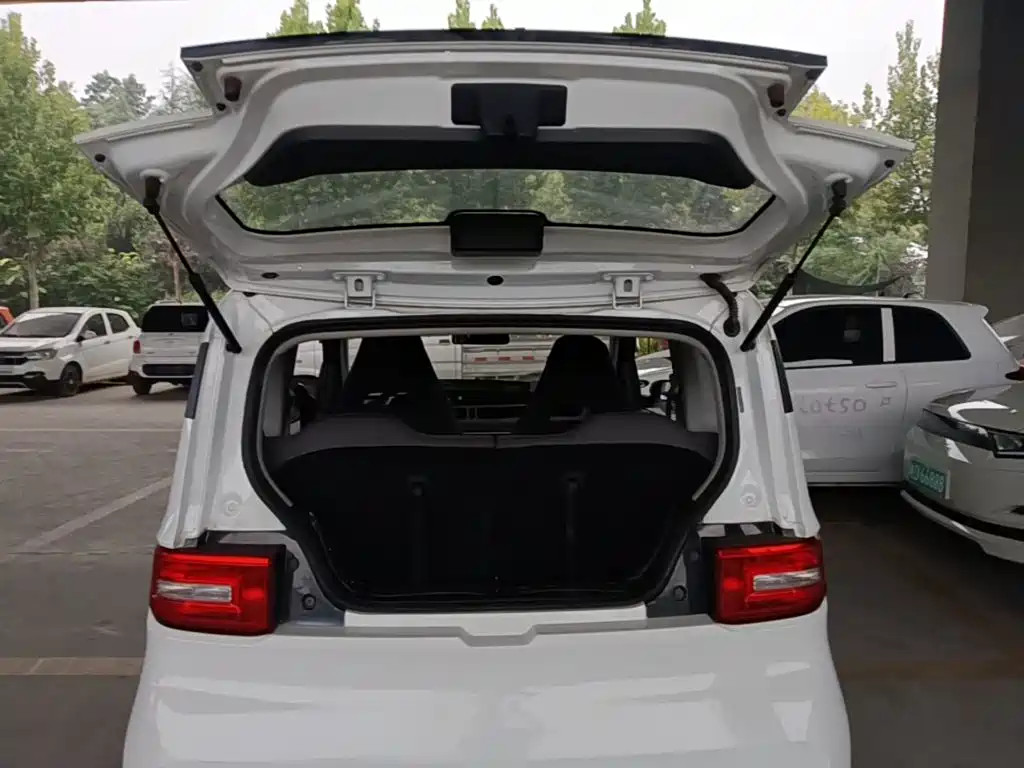 Wuling MINIEV — миниатюра 19