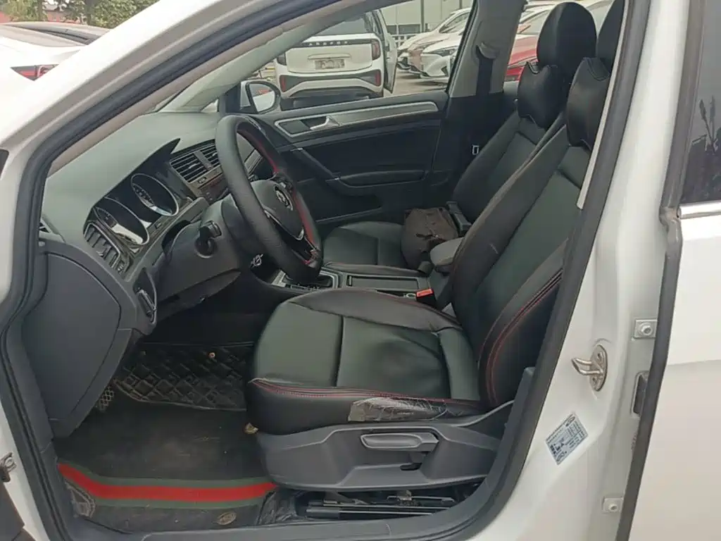Volkswagen Golf — миниатюра 15