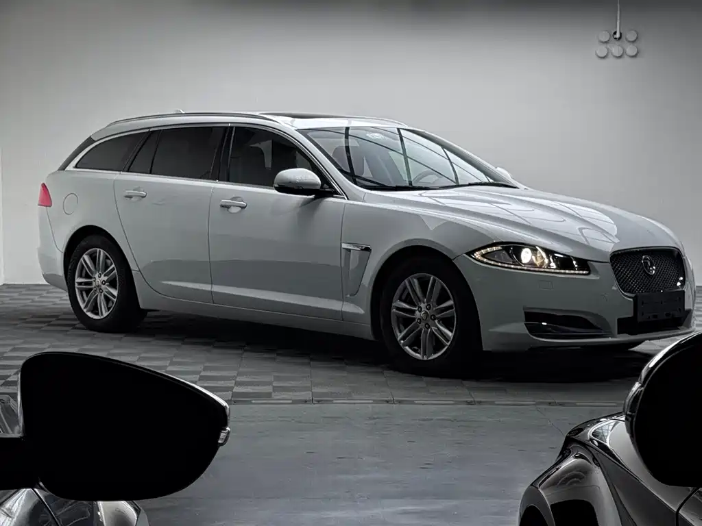 Jaguar XF — миниатюра 3