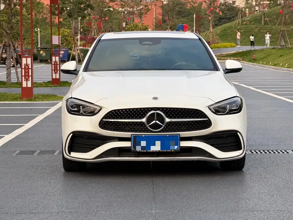 Mercedes-Benz C-Class — миниатюра 2