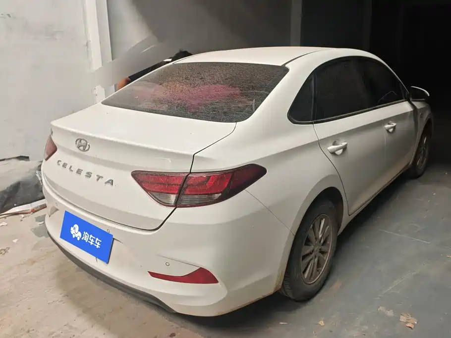 Hyundai Elantra — миниатюра 3
