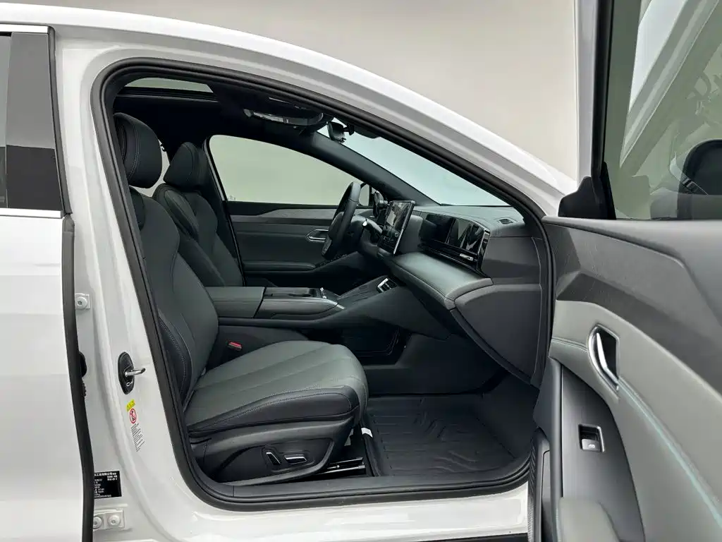 BYD Qin L — миниатюра 23