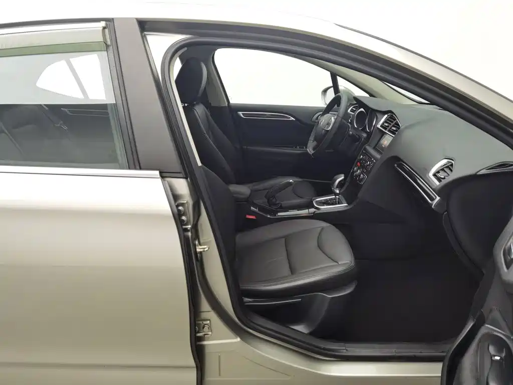 Citroen C4L — миниатюра 23