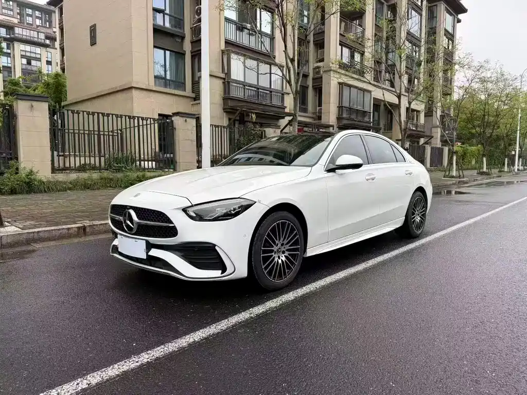 Mercedes-Benz C-Class 2024