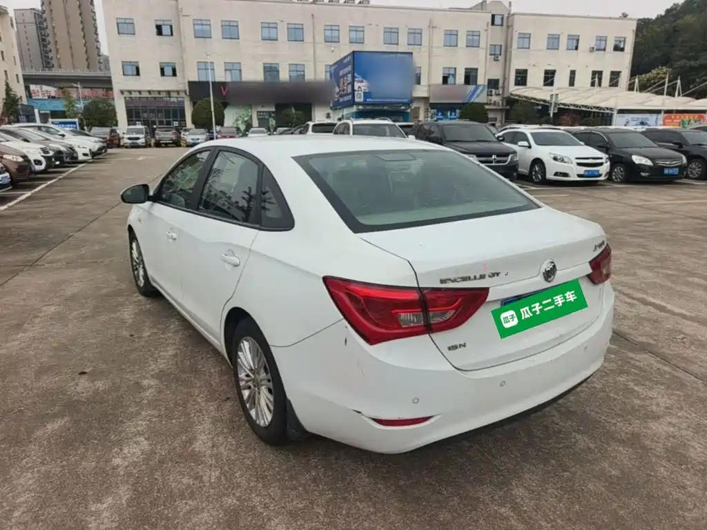 Buick Excelle — миниатюра 5
