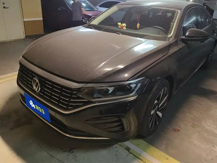 Volkswagen Passat 2022