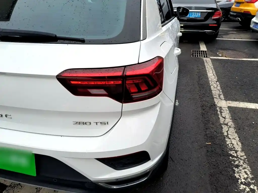 Volkswagen T-Roc — миниатюра 8