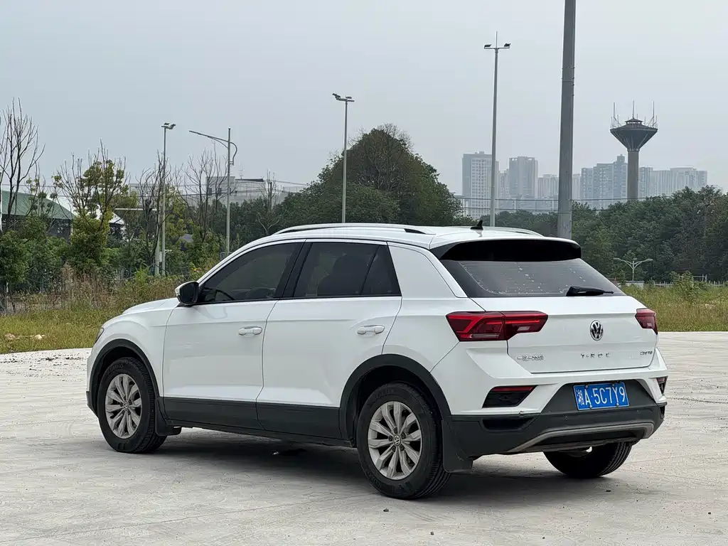 Volkswagen T-Roc — миниатюра 9