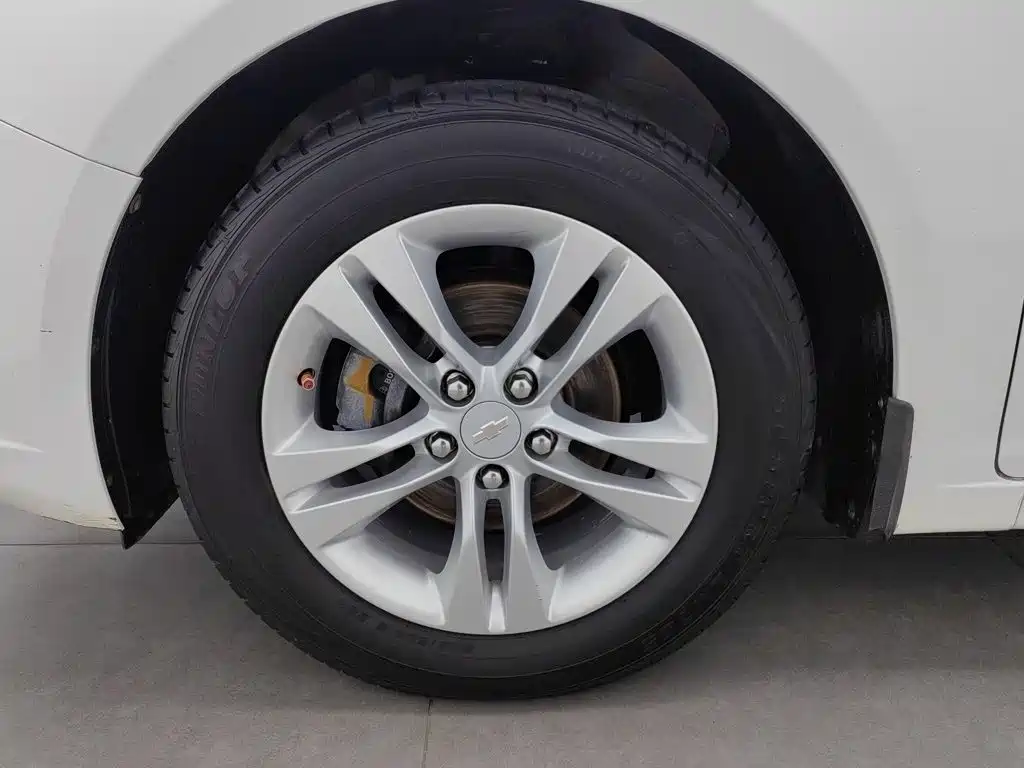 Chevrolet Cruze — миниатюра 17