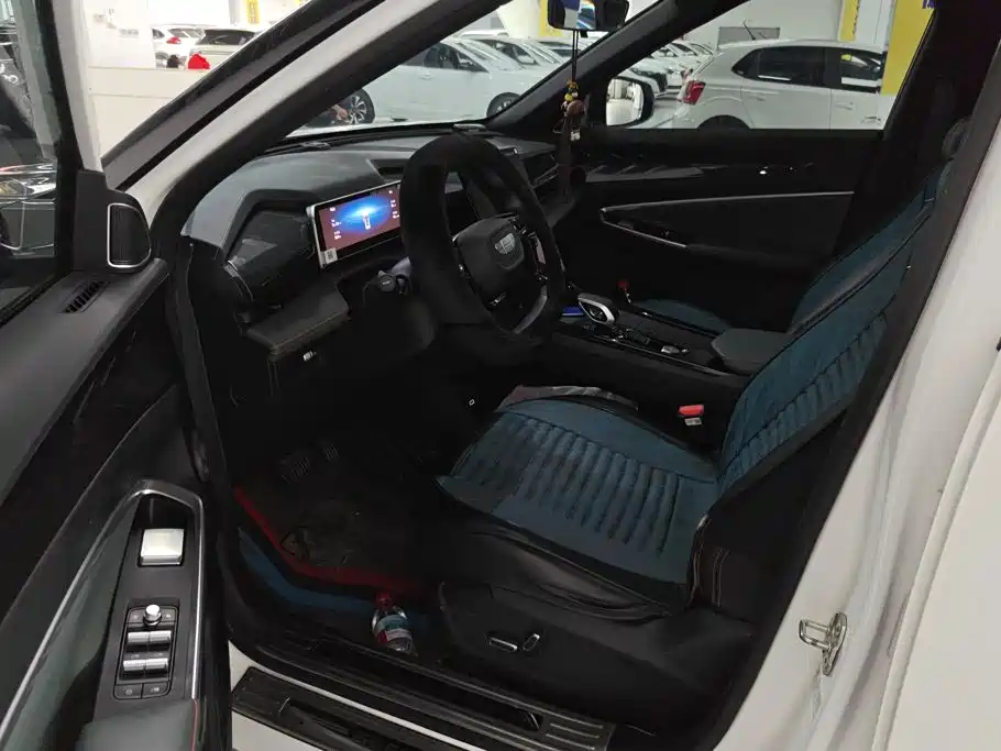 Geely Boyue — миниатюра 9