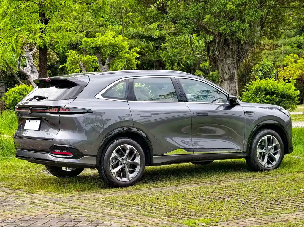 Changan Changan CS75PLUS — миниатюра 4