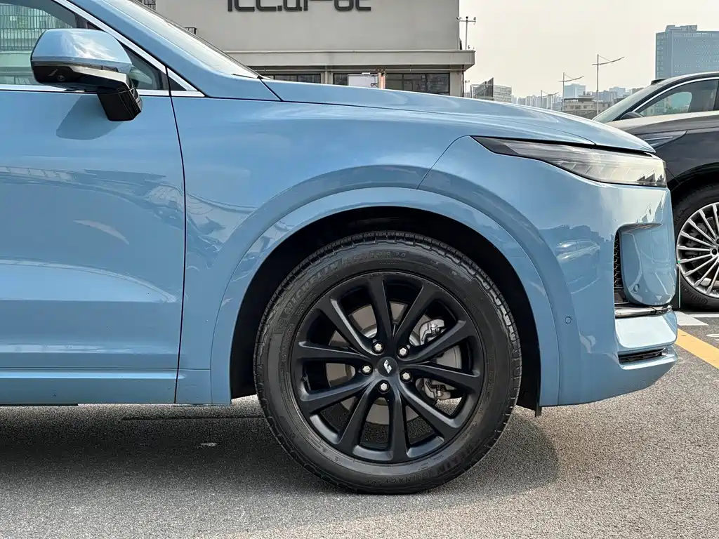 Li Auto Li ONE — миниатюра 10
