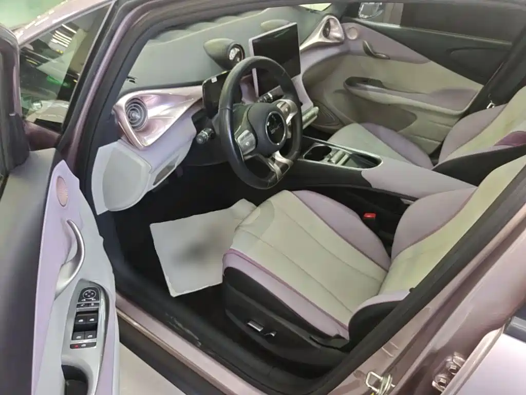 BYD Dolphin — миниатюра 16
